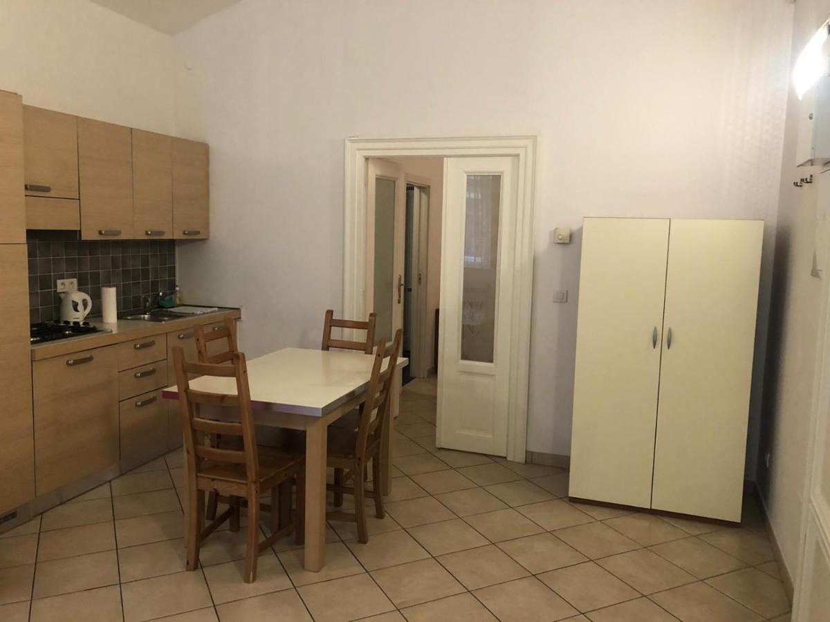 Residence La Familia Прага Экстерьер фото